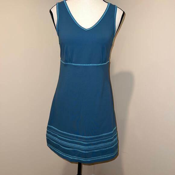 Title Nine Teal Sleeveless V-Neck Shift Dress Contrast Stitching Size S - Picture 1 of 10